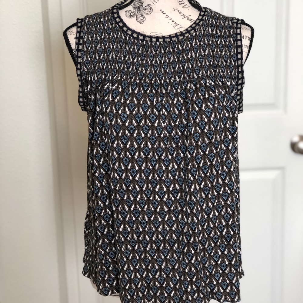 Ann Taylor LOFT sleeveless top size S